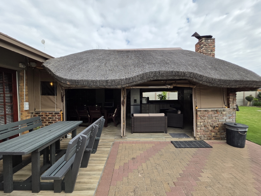 3 Bedroom Property for Sale in Flamingo Park Free State